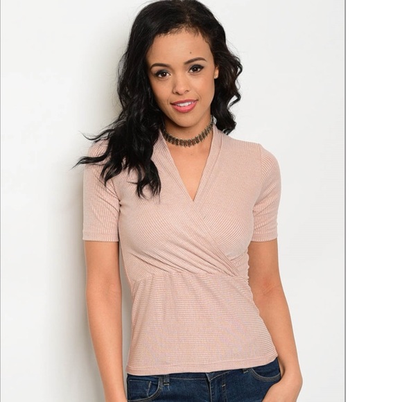 Women’s New Light Pink top - Picture 3 of 3